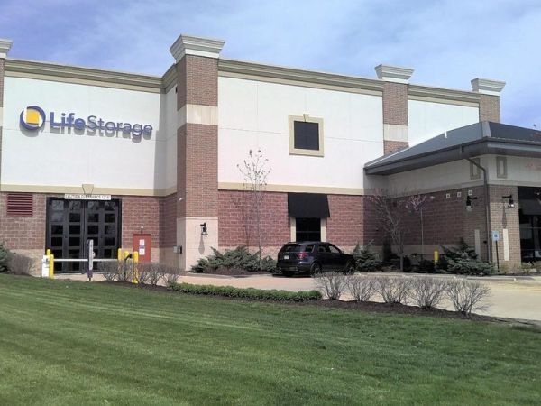 Extra Space Storage - 3746 - St Louis - Manchester Rd