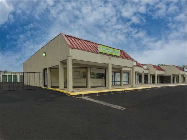 Extra Space Storage - 7515 - Fredericksburg - Leeland Rd