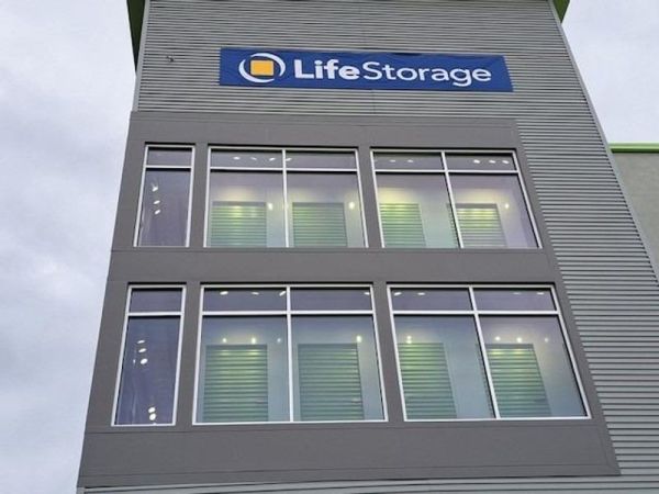 Extra Space Storage - 4122 - Hawaiian Gardens - Carson St