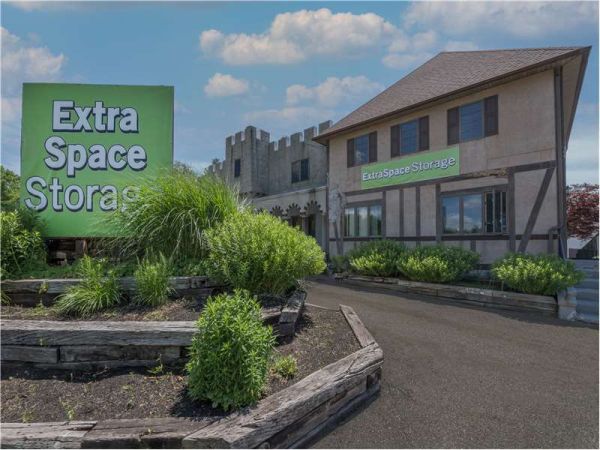 Extra Space Storage - 7502 - Seabrook - State Route 107