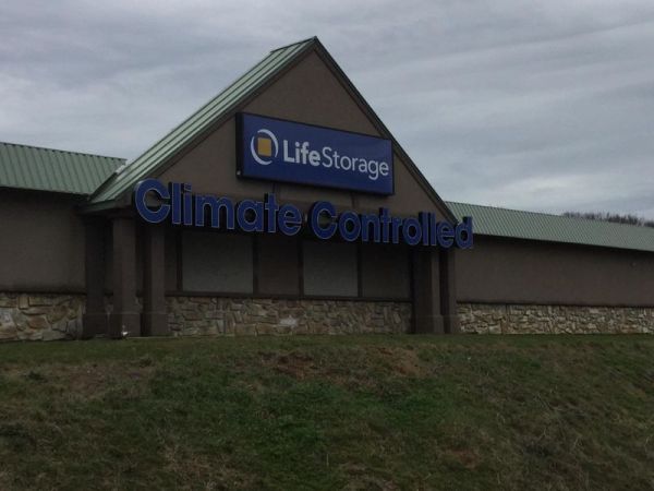 Extra Space Storage - 4199 - Mechanicsburg - Westport Drive