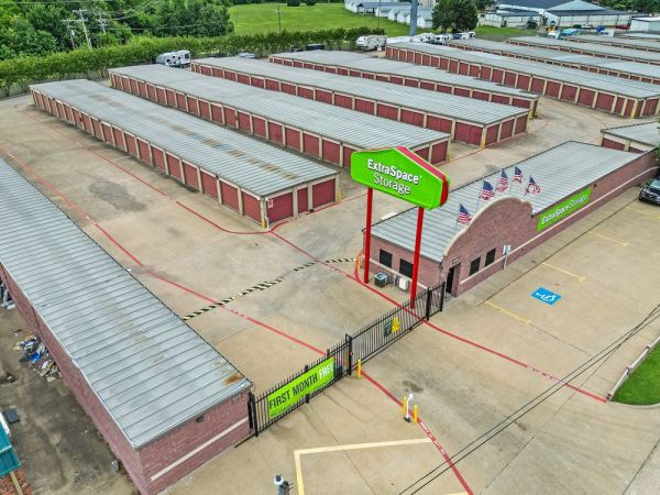 Extra Space Storage - 6320 - Mesquite - Windbell Cir