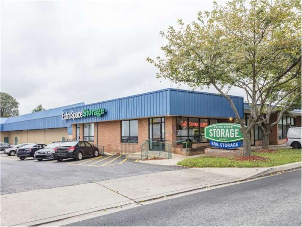 Extra Space Storage - 0273 - Kensington - Metropolitan Ave