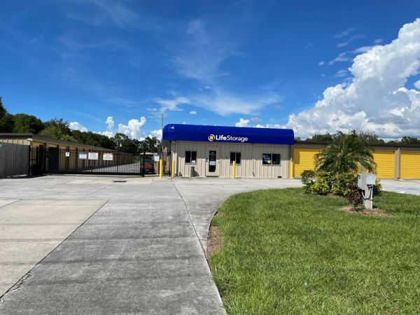 Extra Space Storage - 3608 - Wimauma - State Road 674