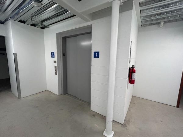 Extra Space Storage - 4028 - Troy - River St