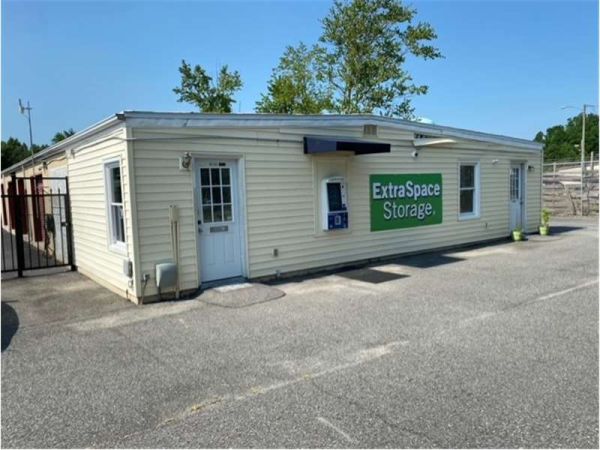 Extra Space Storage - 7666 - Chesapeake - Station House Rd