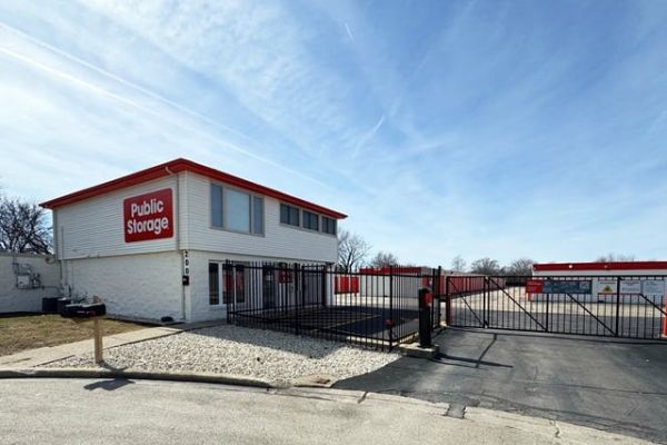 Public Storage - Bolingbrook - 200 Brook Court