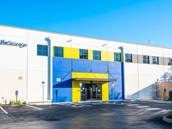 Extra Space Storage - 4044 - Clearwater - 1016 Belcher Rd