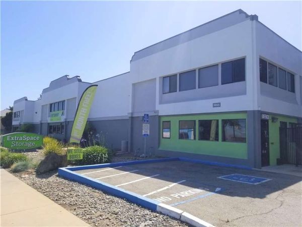 Extra Space Storage - 0199 - Santa Cruz - 38th Ave