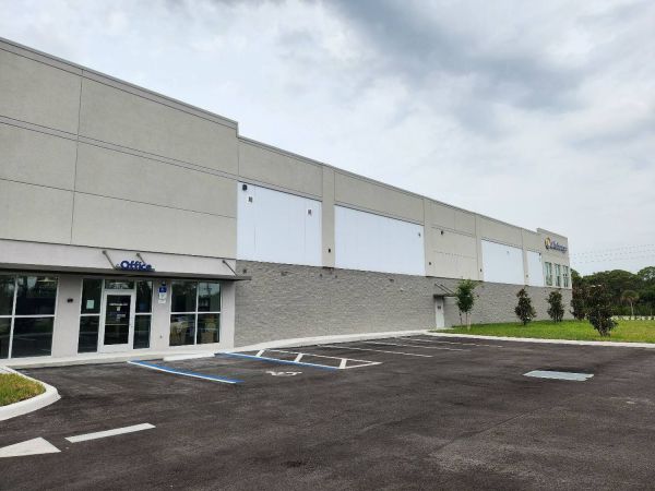 Extra Space Storage - 4254 - Palm Bay - Transom Cir NE