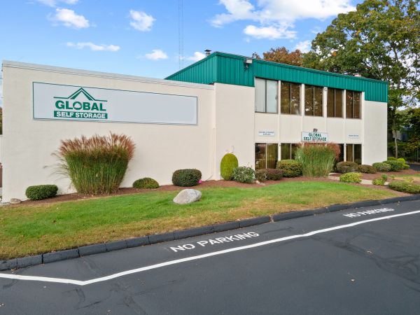 Global Self Storage - Clinton