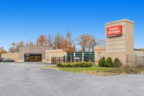 Public Storage - Valparaiso - 900 Locust St
