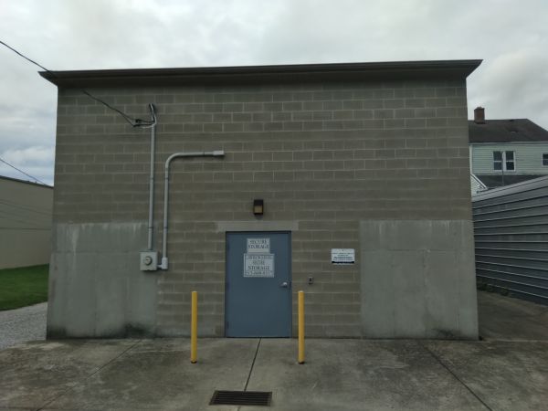 Lawrenceburg Storage