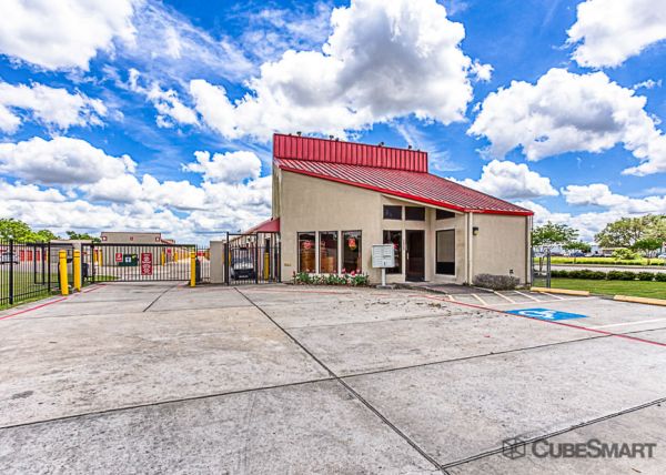 CubeSmart Self Storage - Pearland - 1525 North Main Street