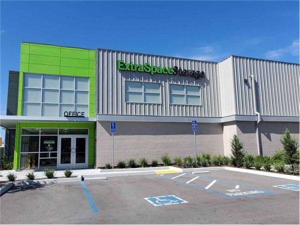 Extra Space Storage - 7593 - Salinas - Martella St