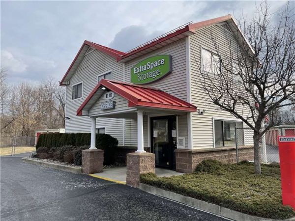 Extra Space Storage - 7643 - Schenectady - Altamont Ave