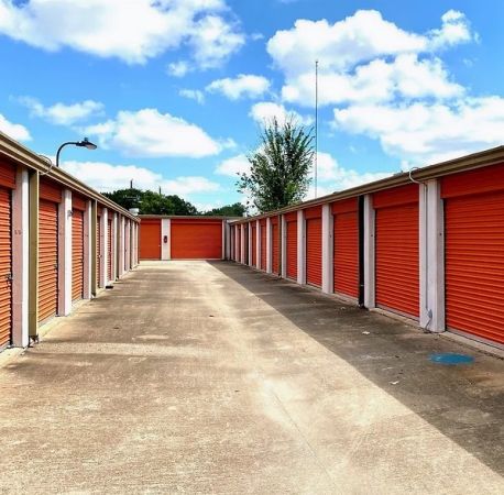 Paradise Storage