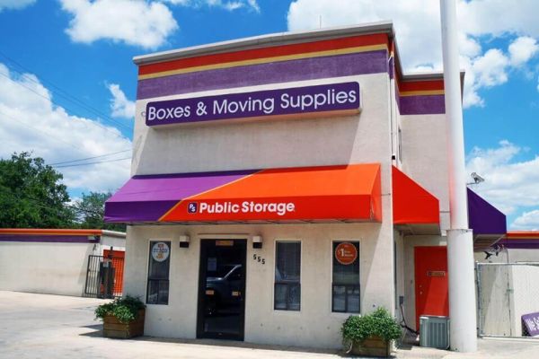 Public Storage - San Antonio - 555 W Sunset Road