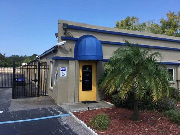Extra Space Storage - 3055 - Clearwater - Belcher Rd