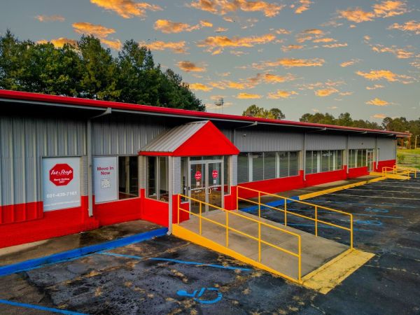 Premier Storage - MaGee