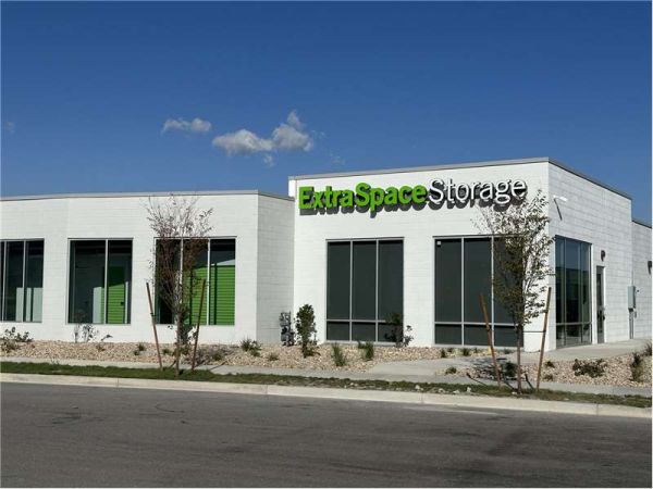 Extra Space Storage - 7913 - South Jordan - Hammerfest Dr