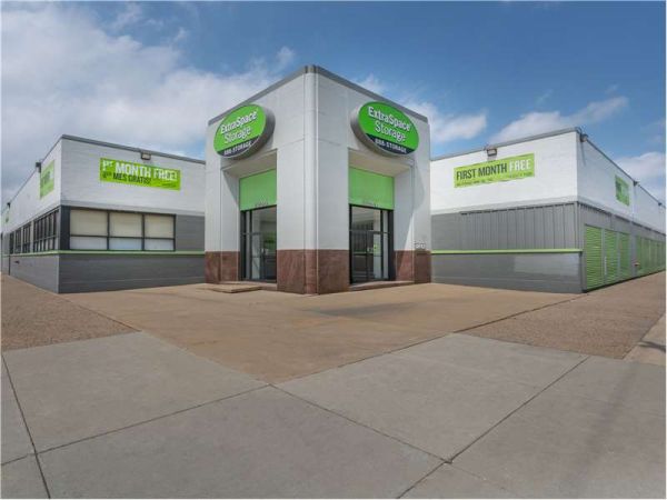 Extra Space Storage - 1710 - Chicago - Western Ave