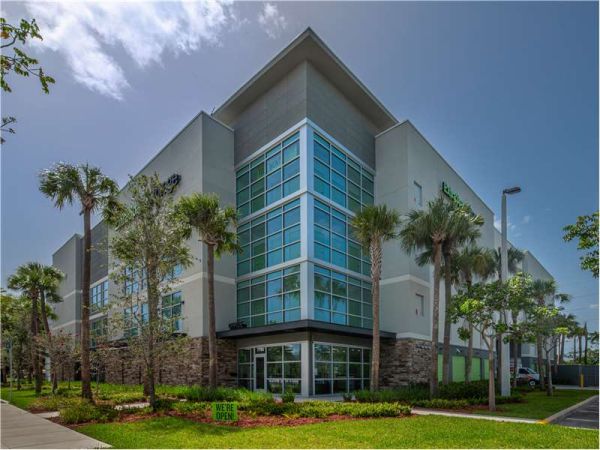Extra Space Storage - 1432 - Plantation - Sunrise Blvd