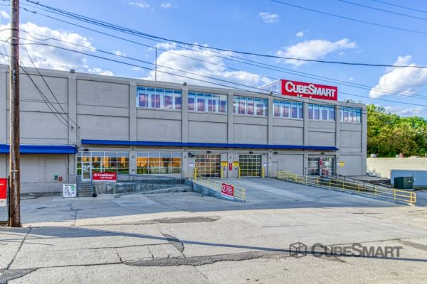 CubeSmart Self Storage - Cincinnati - 814 Dellway St