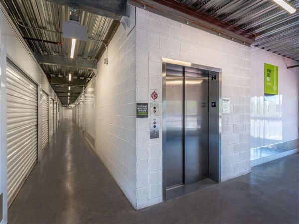 Extra Space Storage - 8899 - Phoenix - Desert Foothills Pkwy