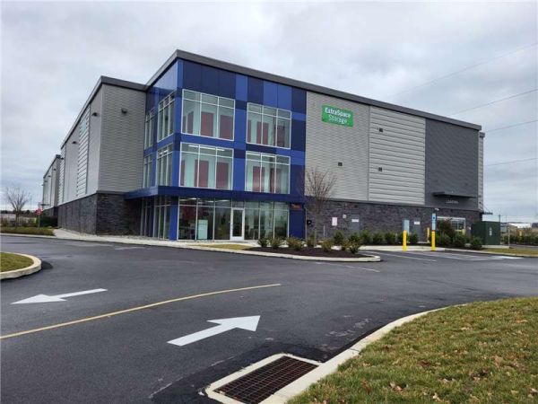 Extra Space Storage - 6061 - Plymouth Meeting - Lee Dr