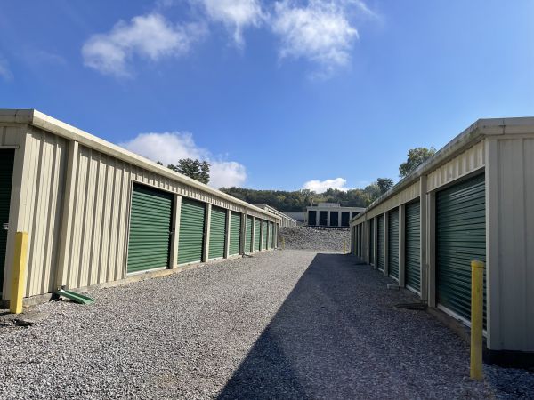 Volunteer Storage Loudon