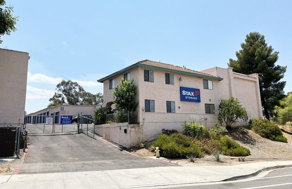 StaxUP Storage - Alpine Blvd