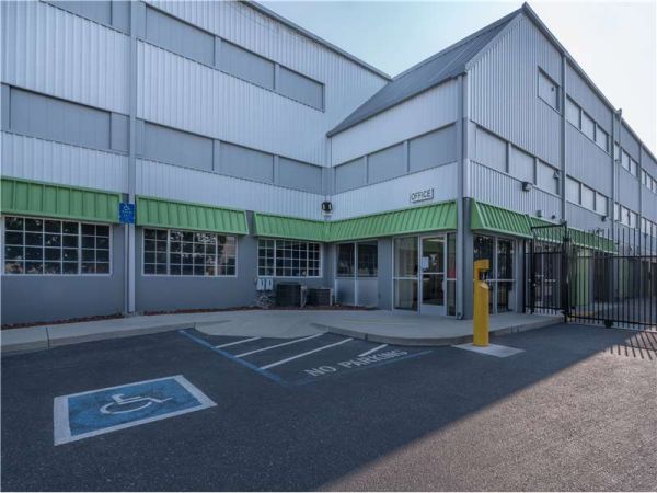 Extra Space Storage - 1491 - San Jose - Charter Park Dr