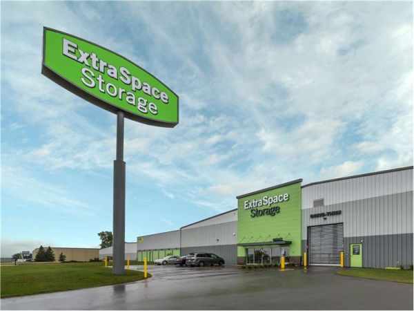 Extra Space Storage - 8845 - Grafton - County Hwy W