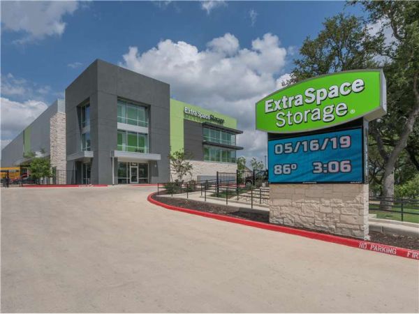 Extra Space Storage - 8848 - San Antonio - Bandera Rd