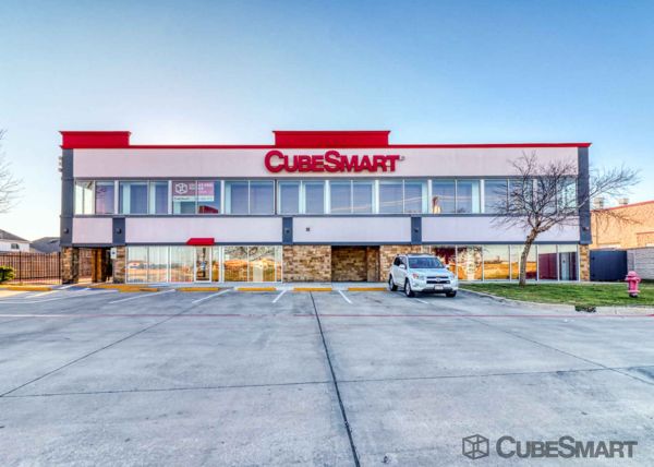 CubeSmart Self Storage - Fort Worth - 7201 North Fwy