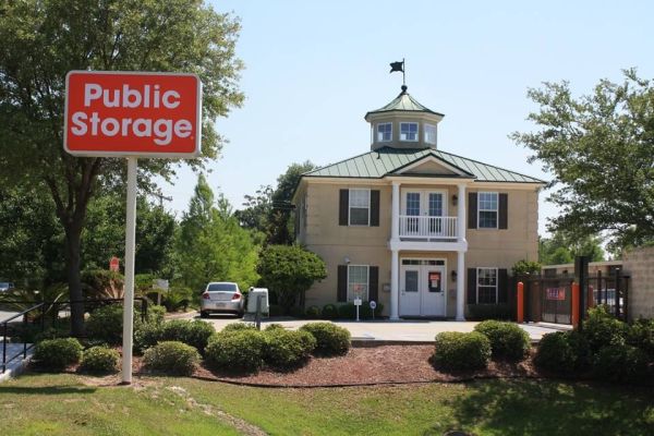 Public Storage - Savannah - 12315 Largo Dr