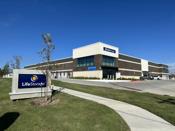 Extra Space Storage - 4245 - Anna - S Ferguson Pkwy