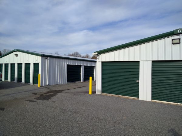 Byrds Mini Storage - Charlie Davis Rd