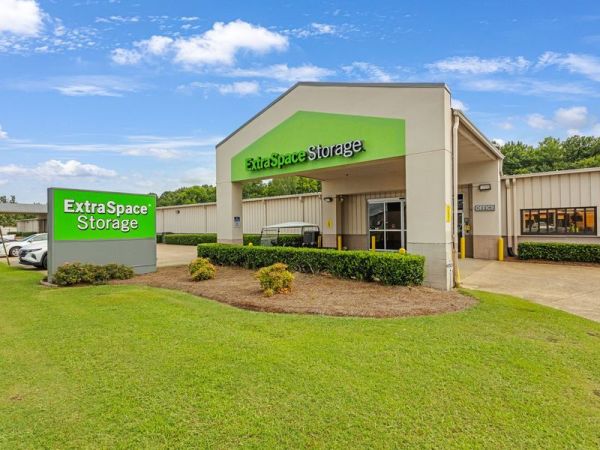 Extra Space Storage - 3201 - Montgomery - Richard Rd