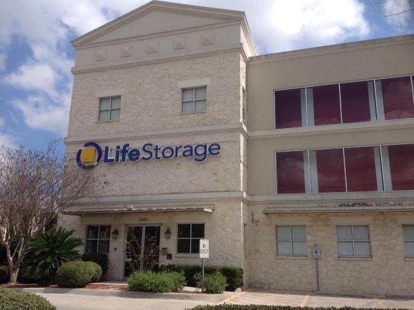 Extra Space Storage - 3374 - San Antonio - Blanco Road