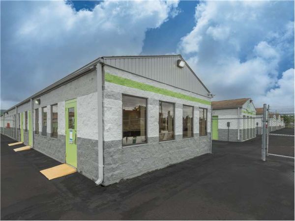 Extra Space Storage - 8222 - Dunmore - Reeves St