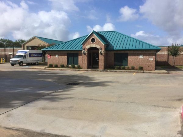 Extra Space Storage - 3193 - Missouri City - Cartwright Road
