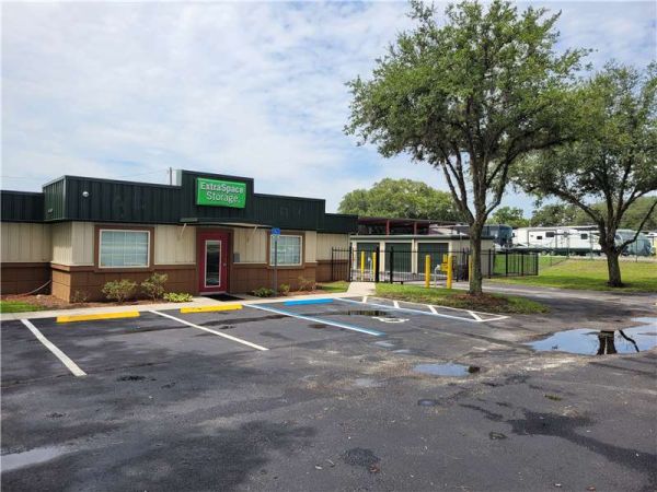 Extra Space Storage - 6107 - San Antonio - State Rd 52