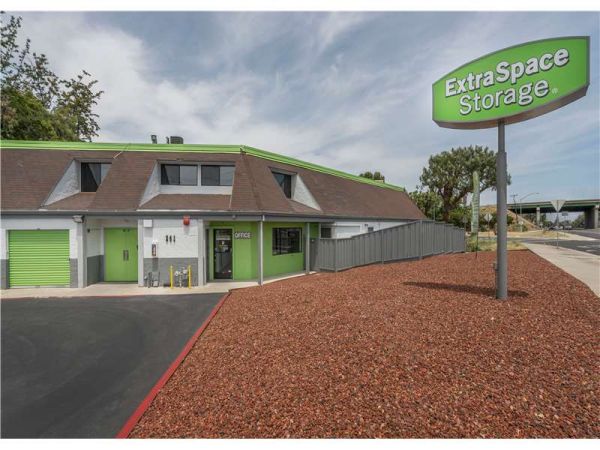 Extra Space Storage - 0135 - Campbell - West Sunnyoaks Ave