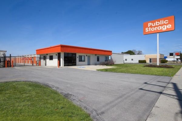 Public Storage - Bensenville - 556 North York Road