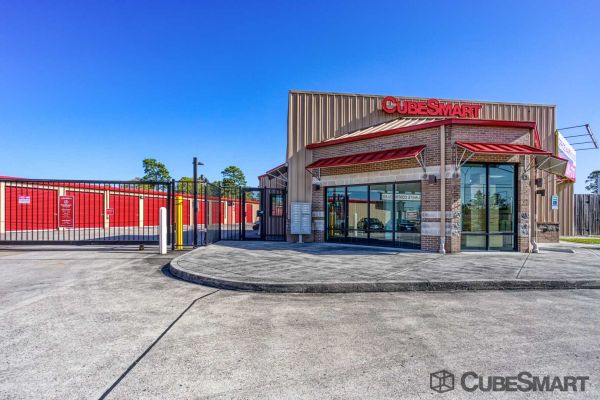 CubeSmart Self Storage - Humble - 7707 North Sam Houston Parkway East