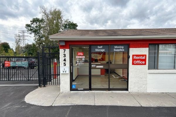 Public Storage - Liverpool - 7345 Oswego Road