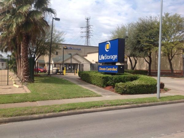Extra Space Storage - 3299 - Houston - Wilcrest Drive