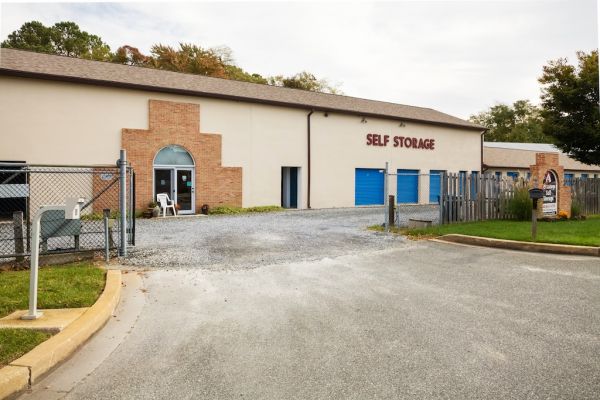 Advantage Self Storage - Piney Creek Rd.